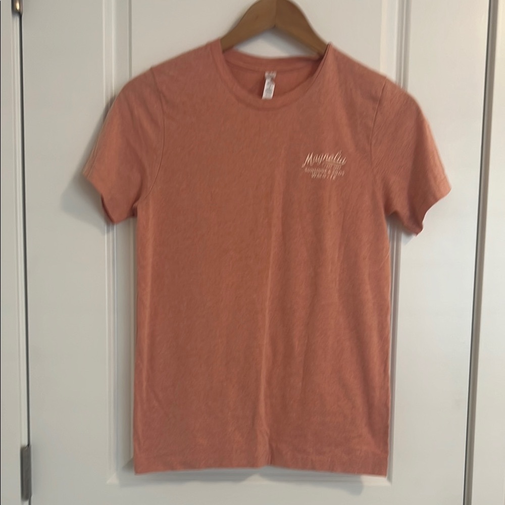 Magnolia Coral Tee